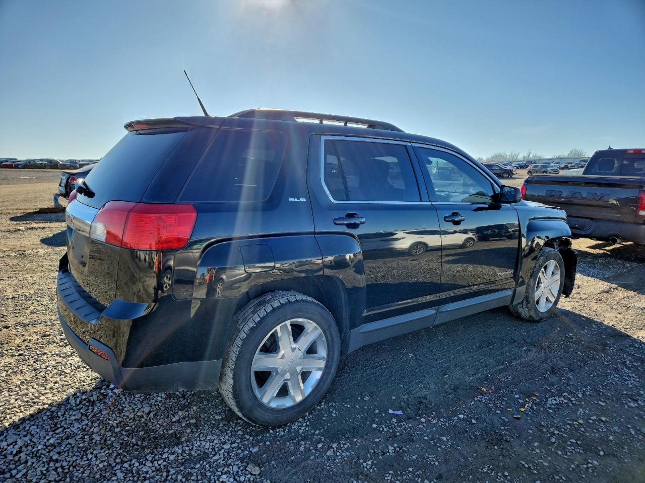 2012 GMC TERRAIN SLE photo 3