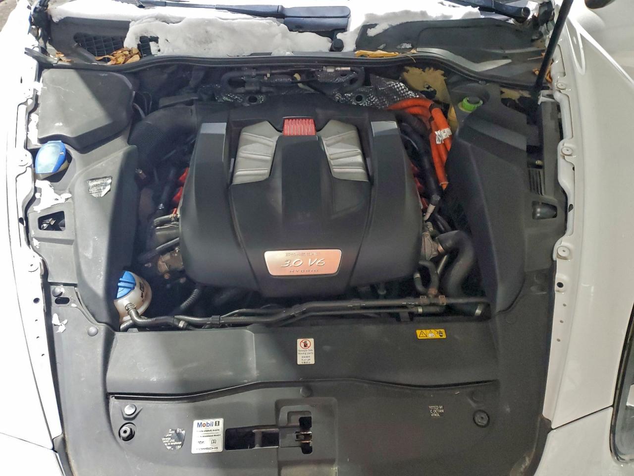 2012 PORSCHE CAYENNE S HYBRID photo 12