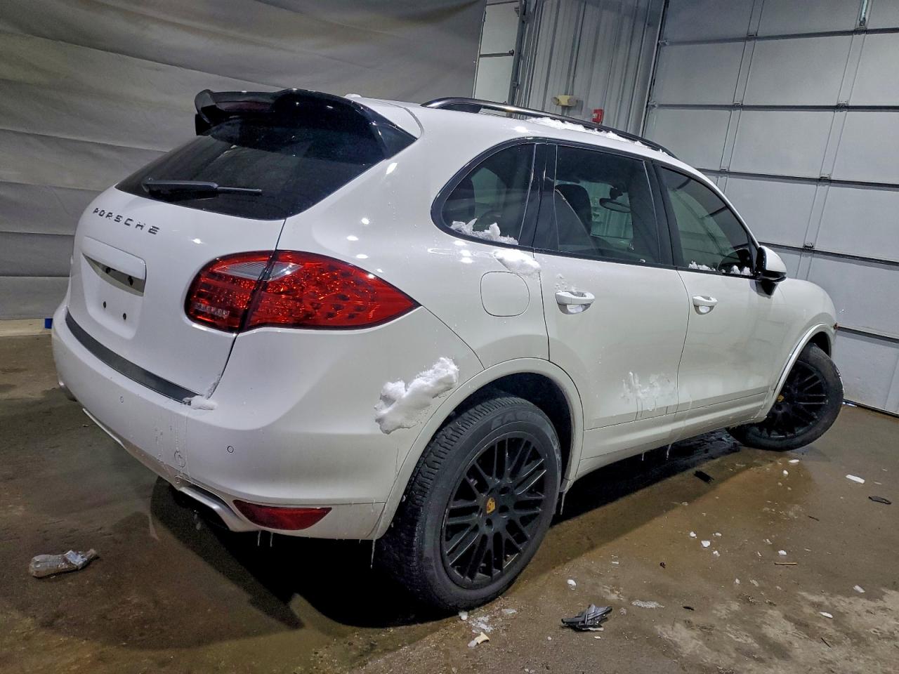 2012 PORSCHE CAYENNE S HYBRID photo 3