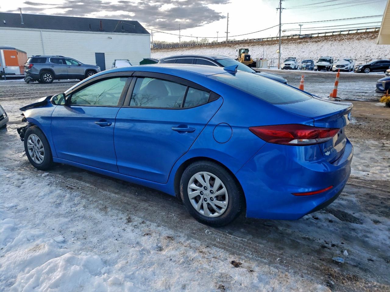 2017 HYUNDAI ELANTRA SE photo 2