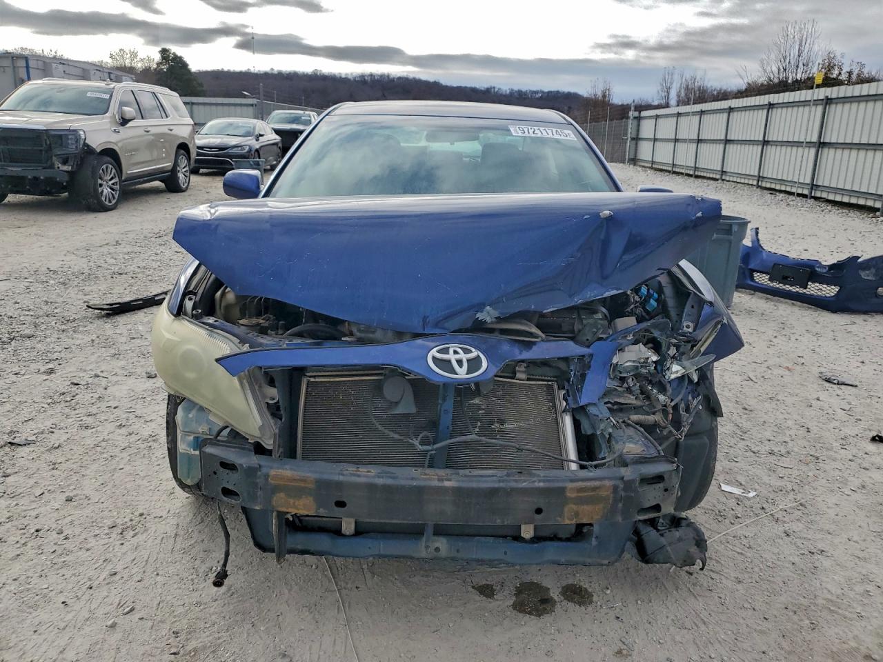 2010 TOYOTA CAMRY BASE photo 5