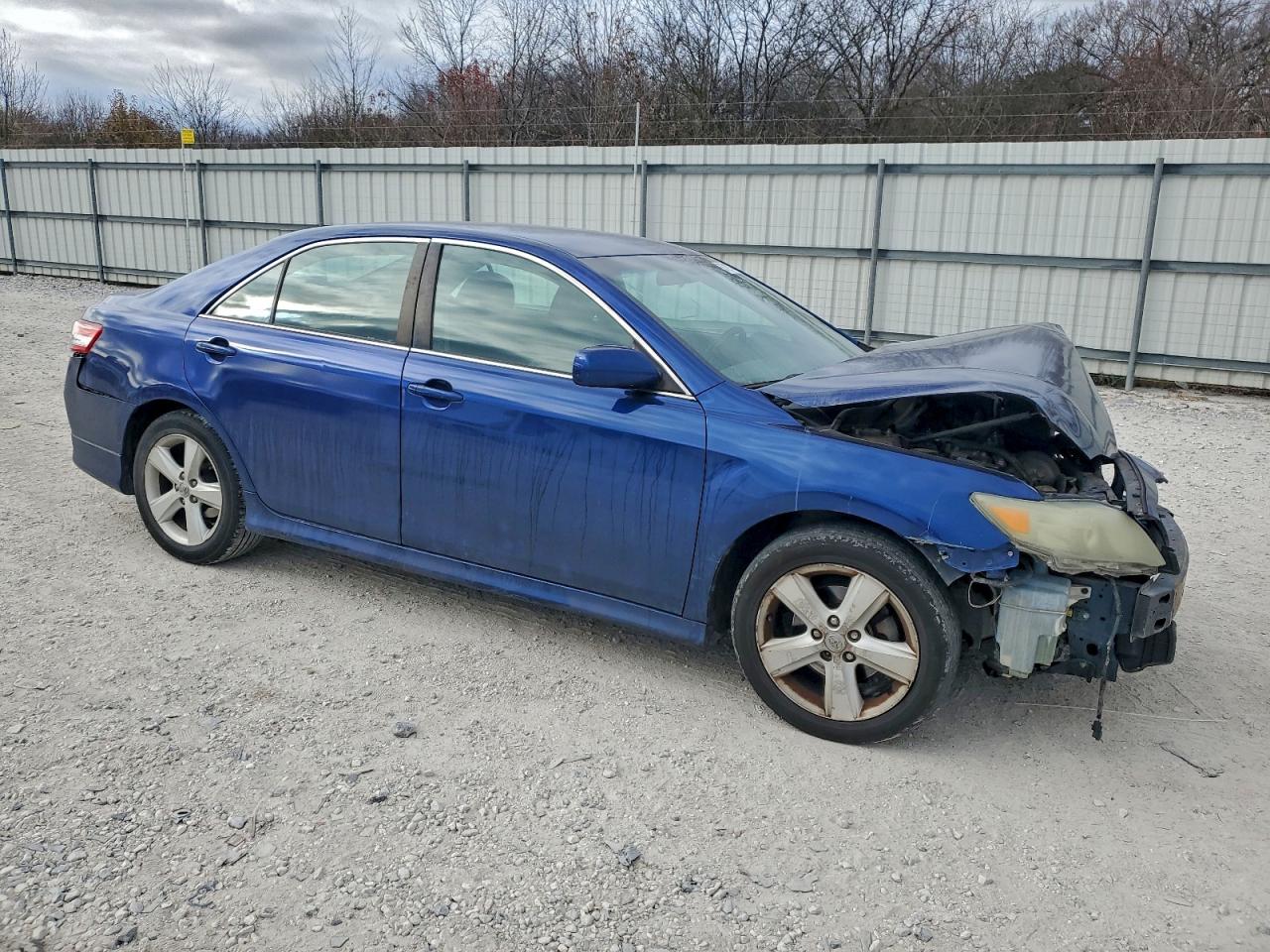 2010 TOYOTA CAMRY BASE photo 4