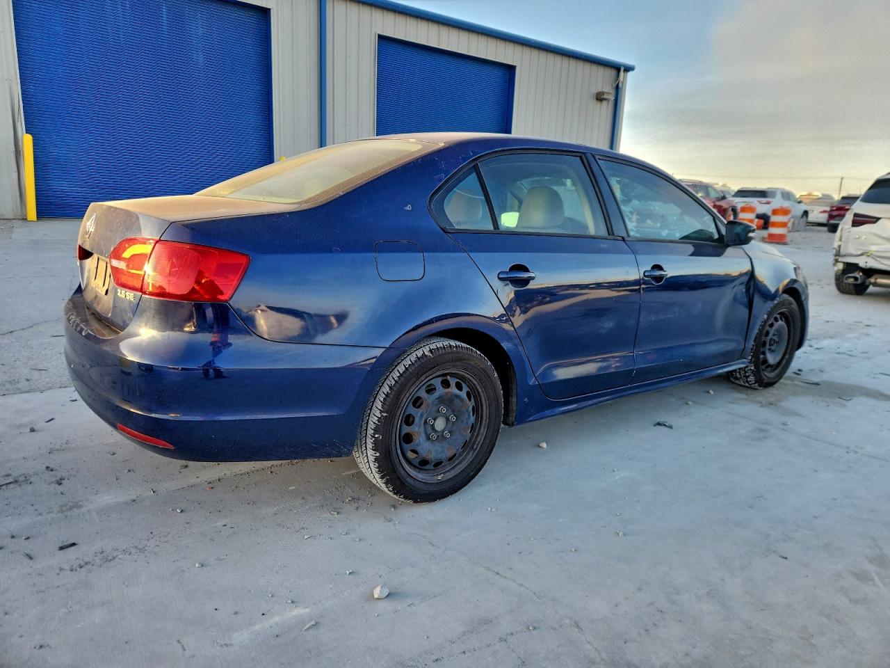 2011 VOLKSWAGEN JETTA SE photo 3
