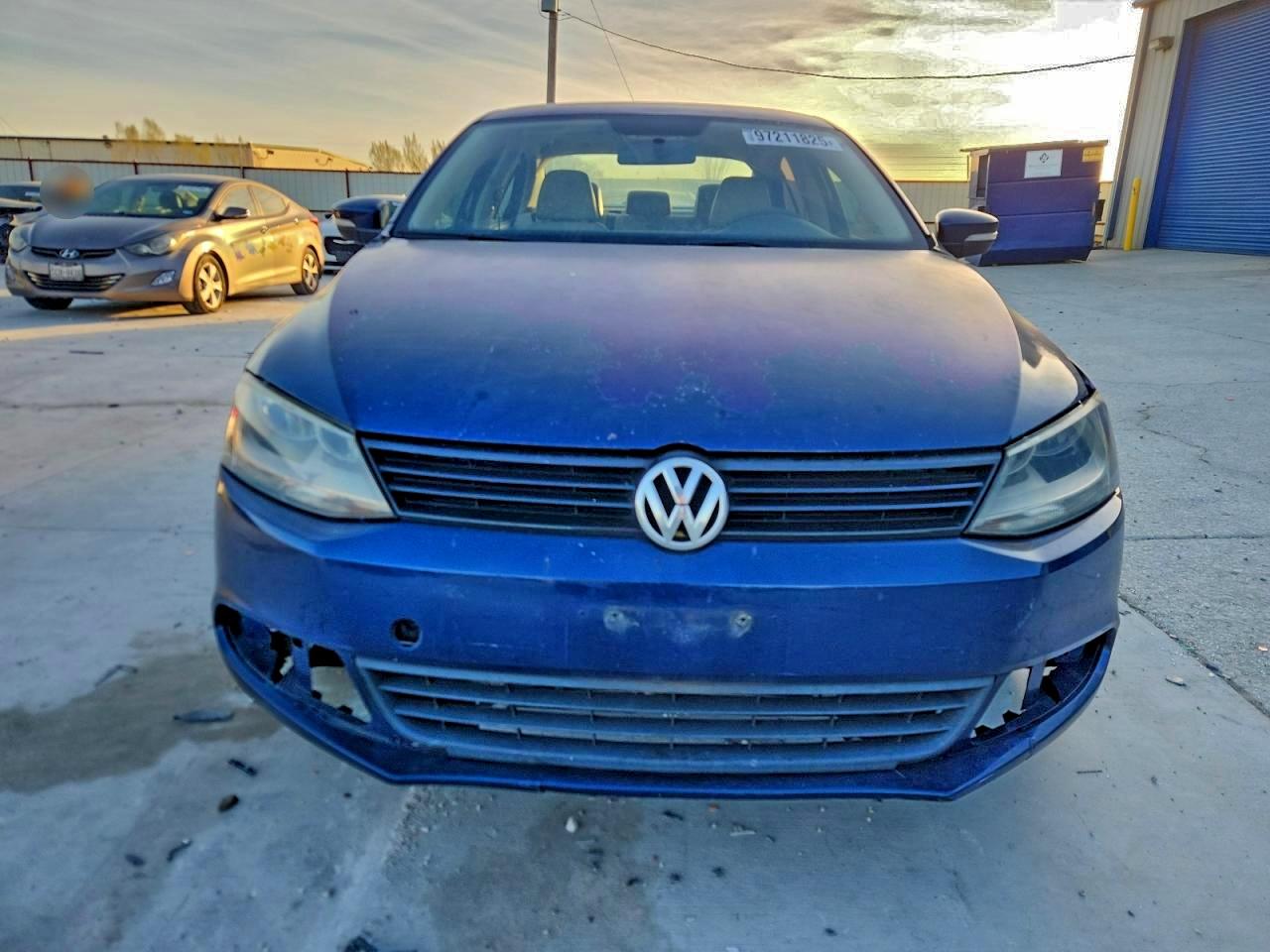 2011 VOLKSWAGEN JETTA SE photo 5