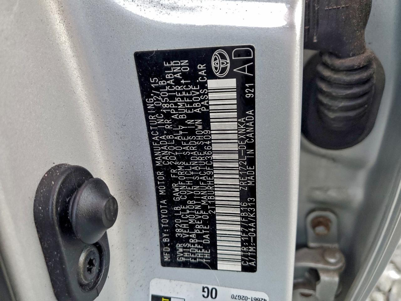 2015 TOYOTA COROLLA L photo 12