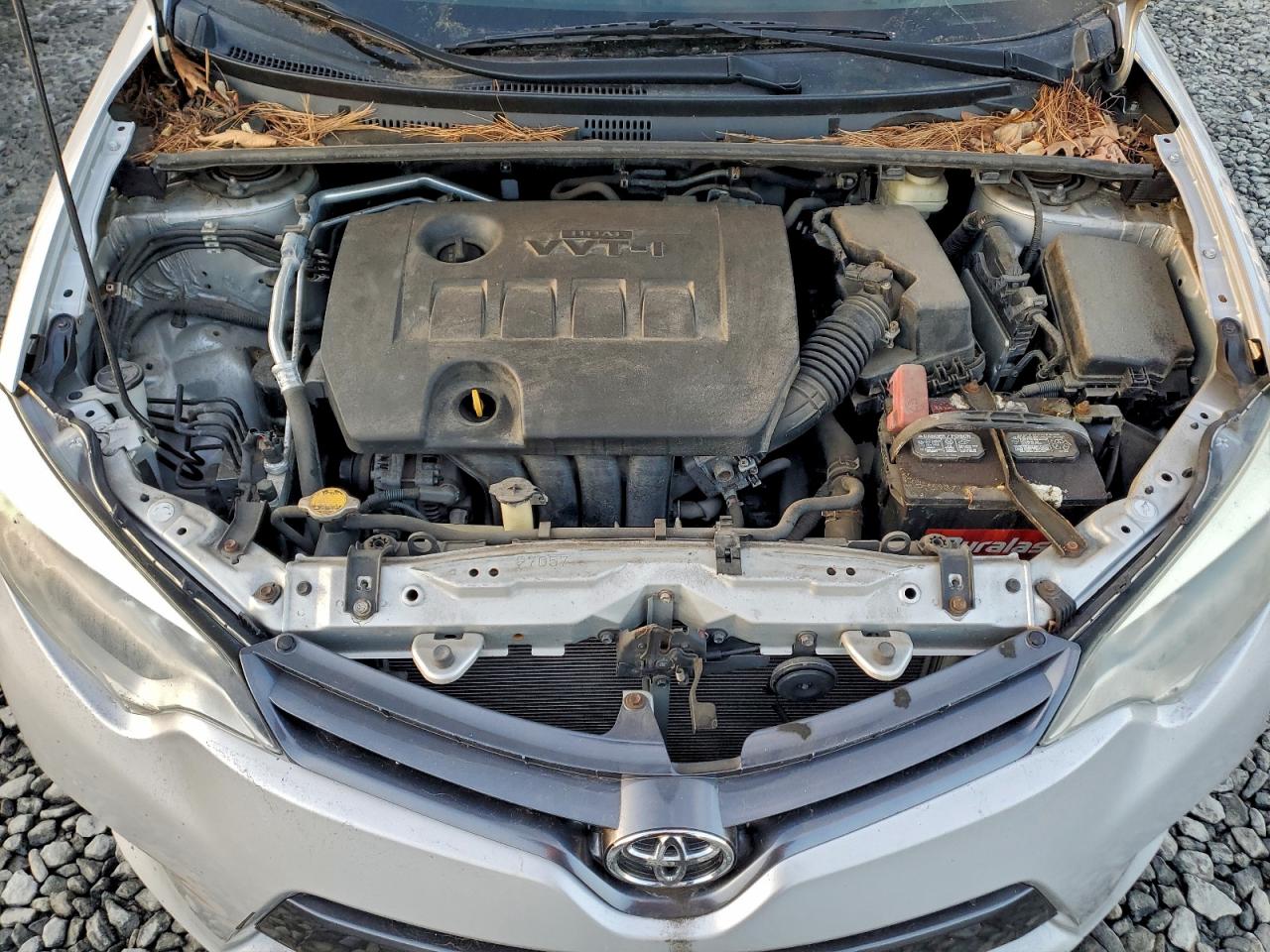 2015 TOYOTA COROLLA L photo 11