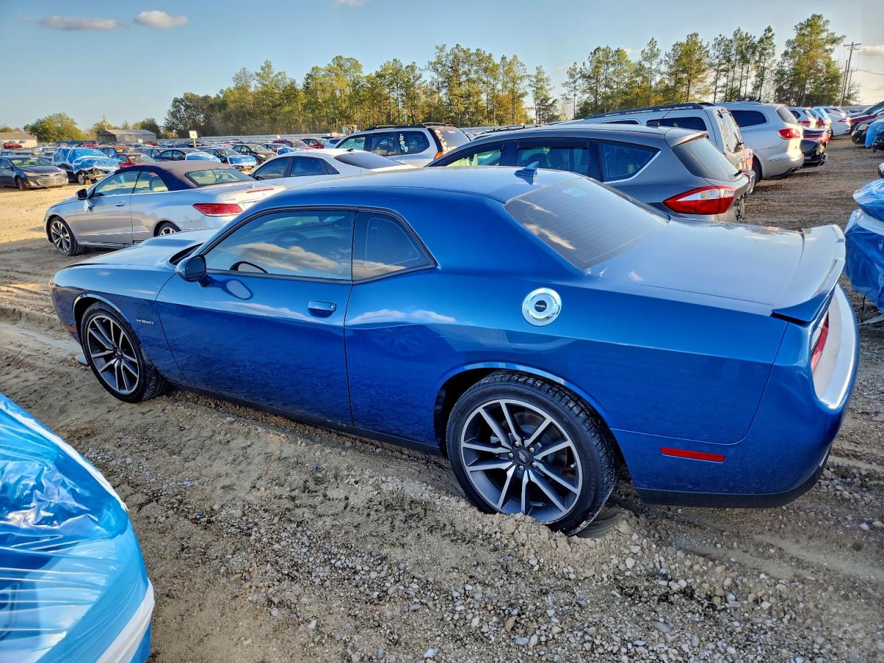 2022 DODGE CHALLENGER R/T photo 3