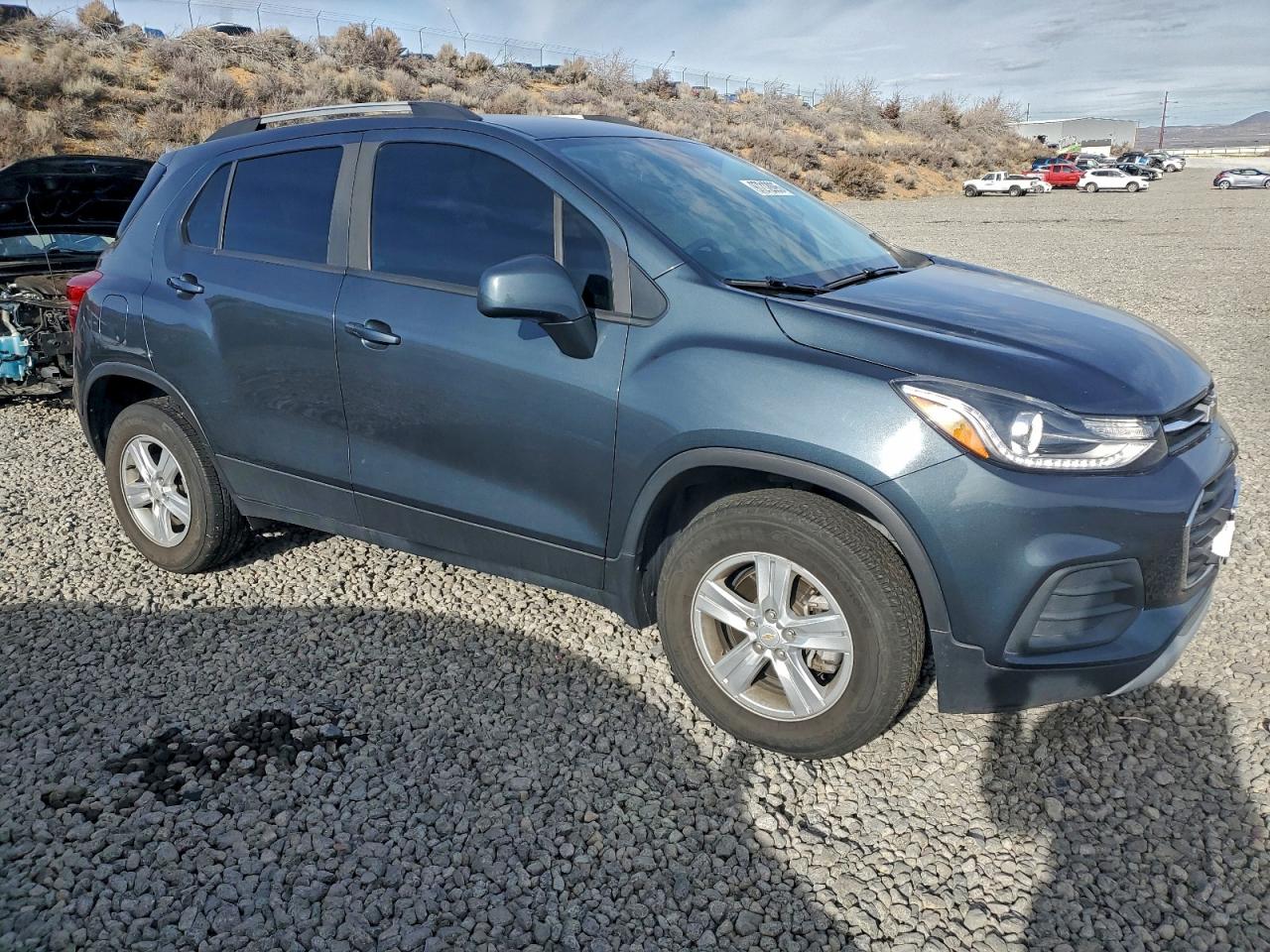 2021 CHEVROLET TRAX 1LT photo 4