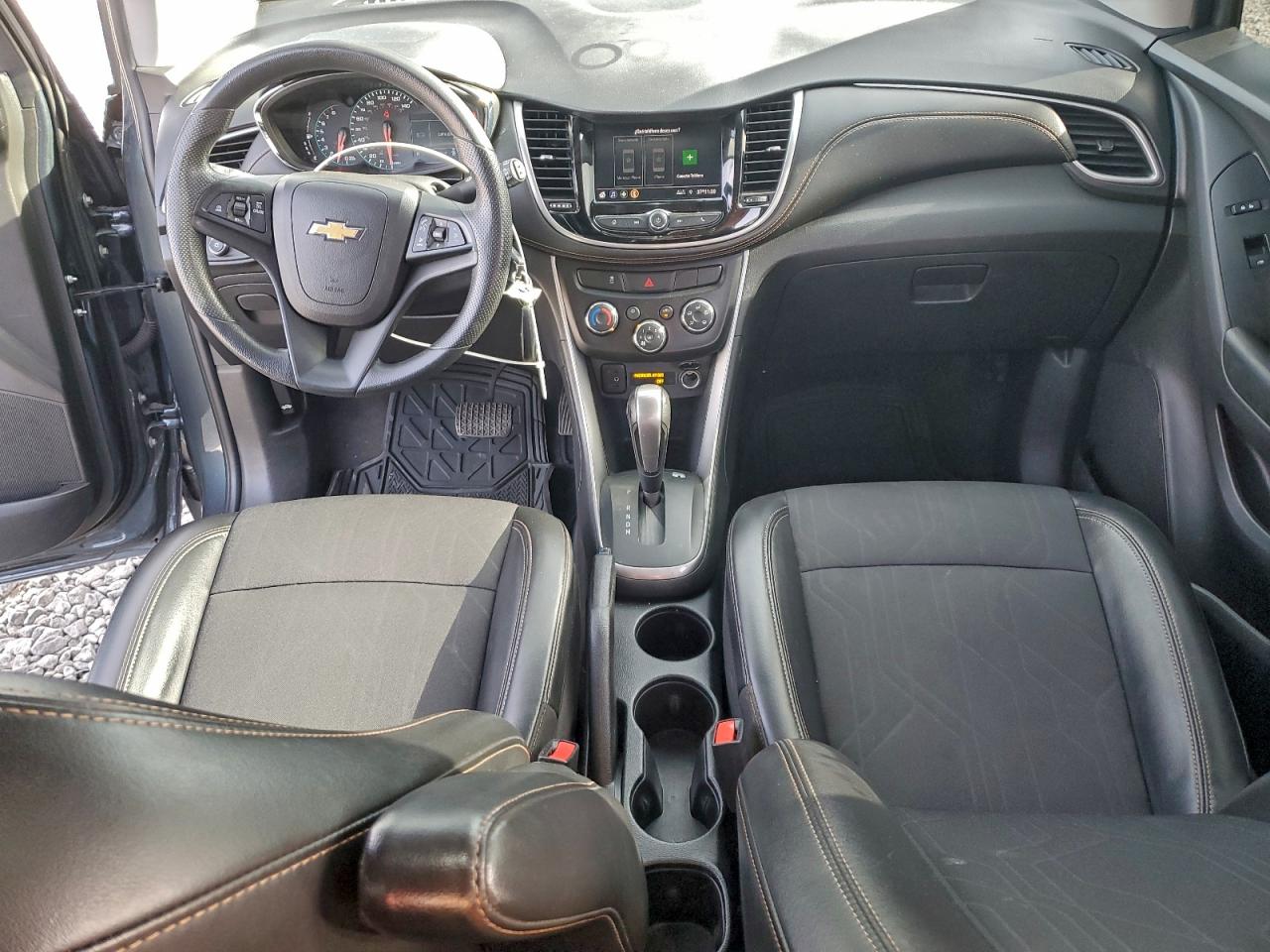 2021 CHEVROLET TRAX 1LT photo 8