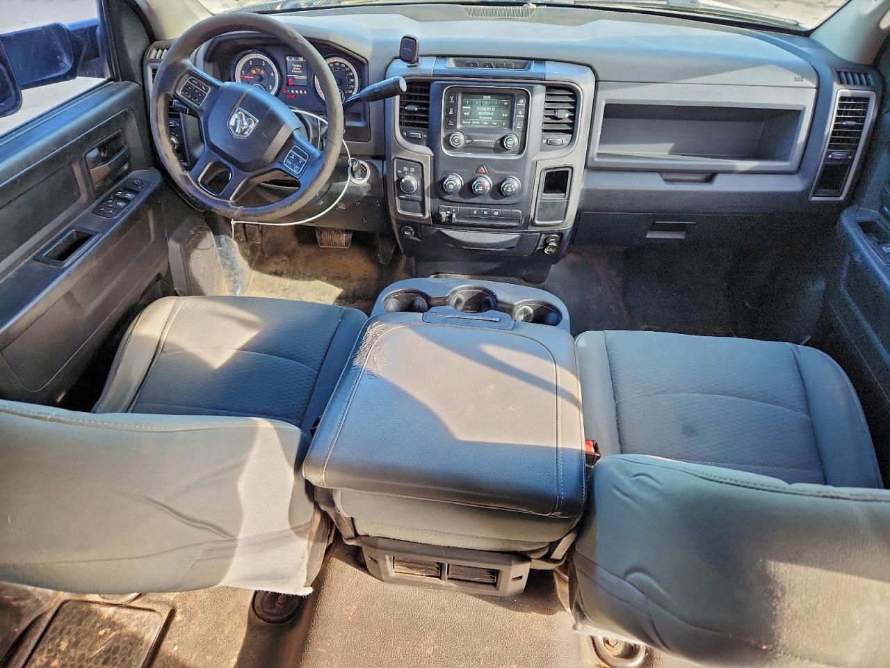 2016 RAM 2500 ST photo 8