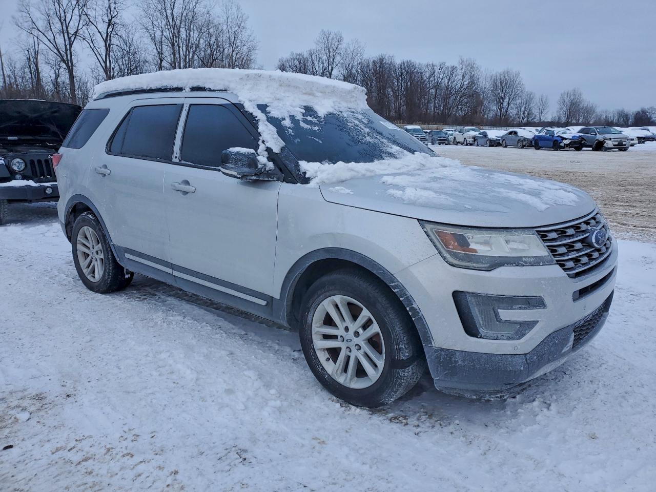 2017 FORD EXPLORER XLT photo 7
