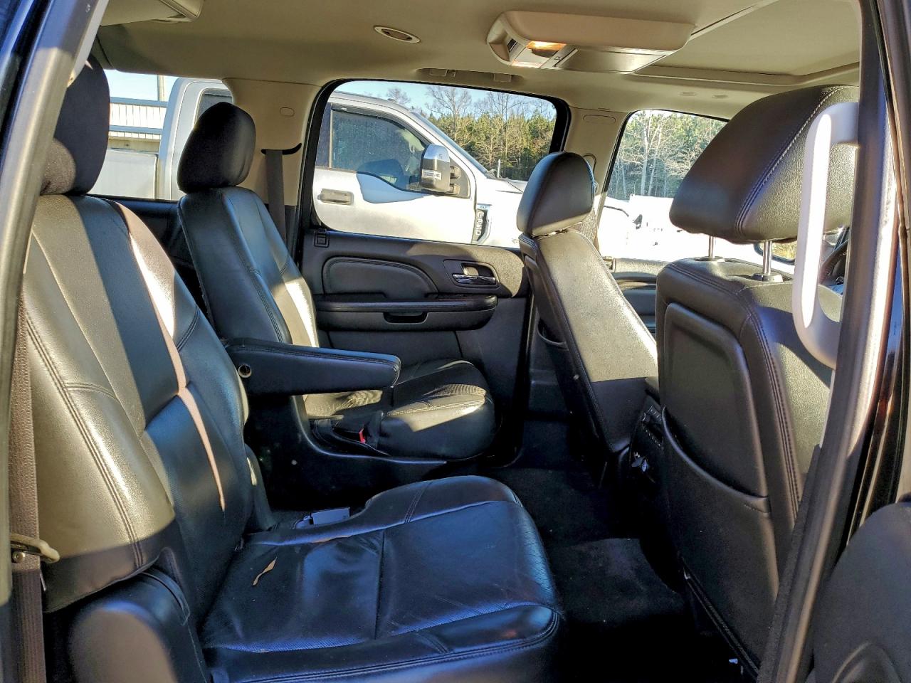 2013 GMC YUKON XL DENALI photo 21