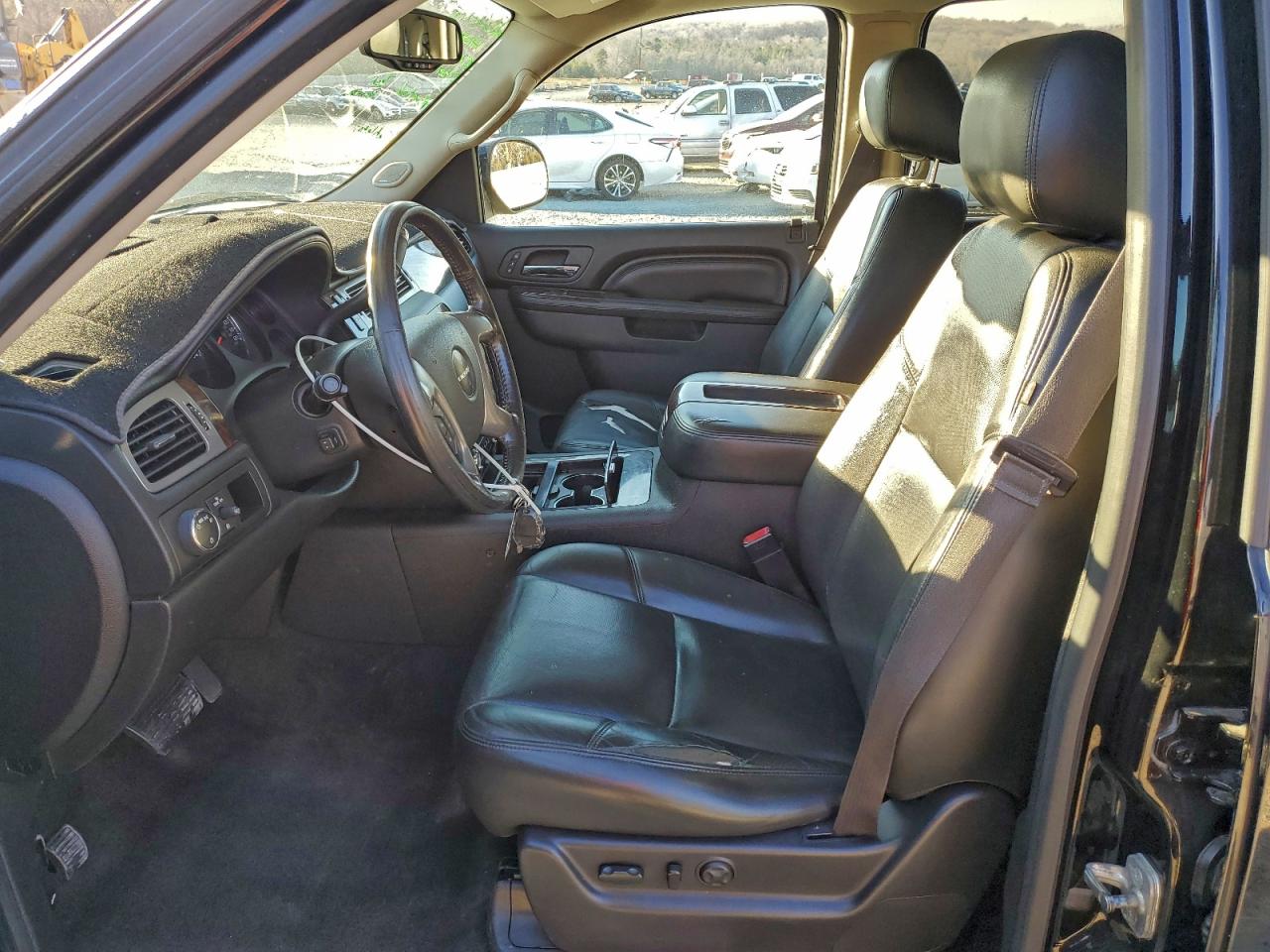 2013 GMC YUKON XL DENALI photo 13
