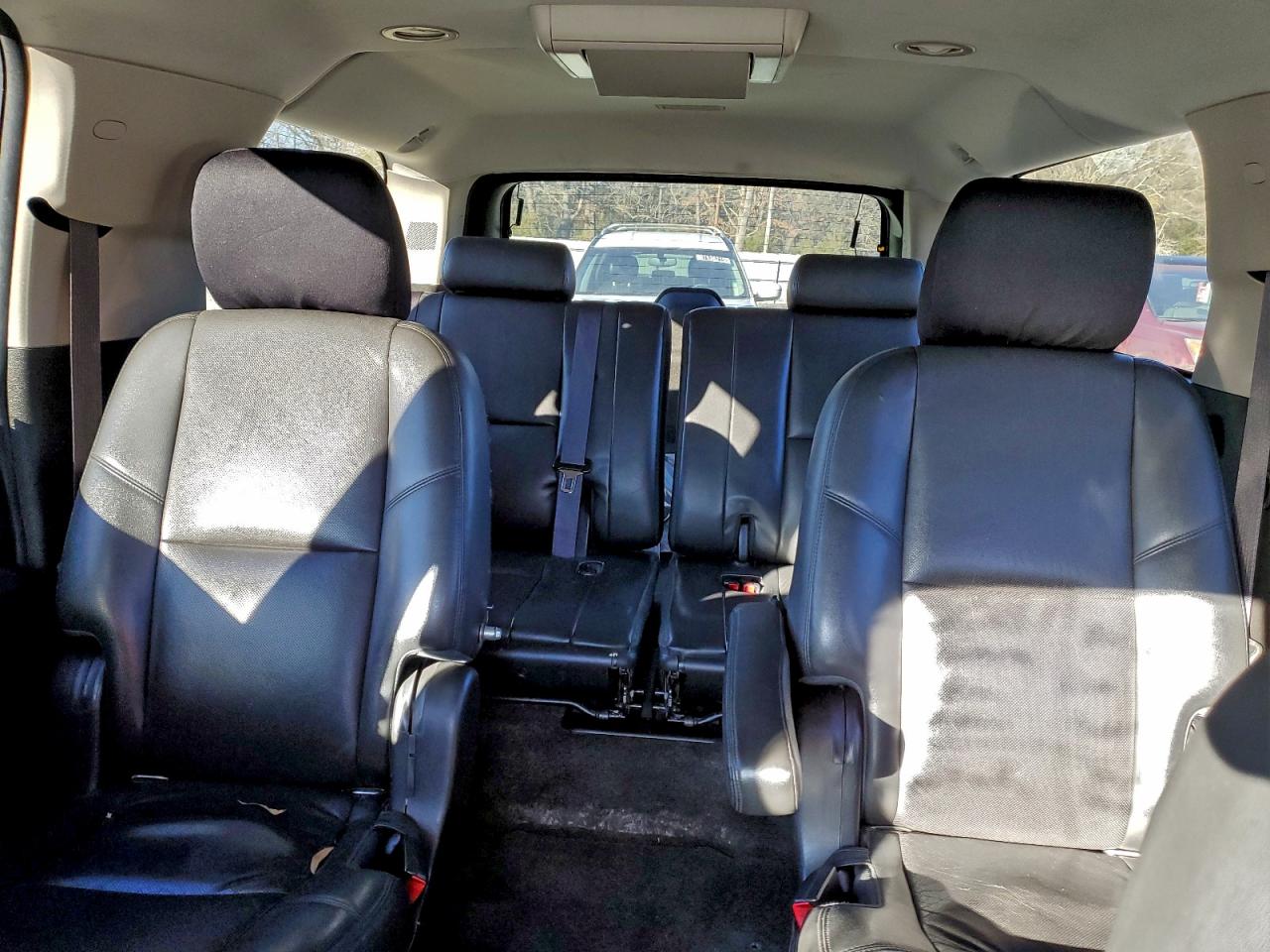 2013 GMC YUKON XL DENALI photo 19