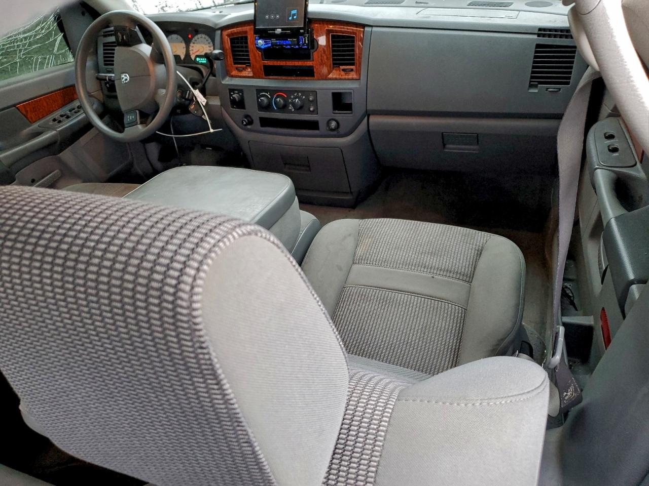 2006 DODGE RAM 1500 ST photo 15