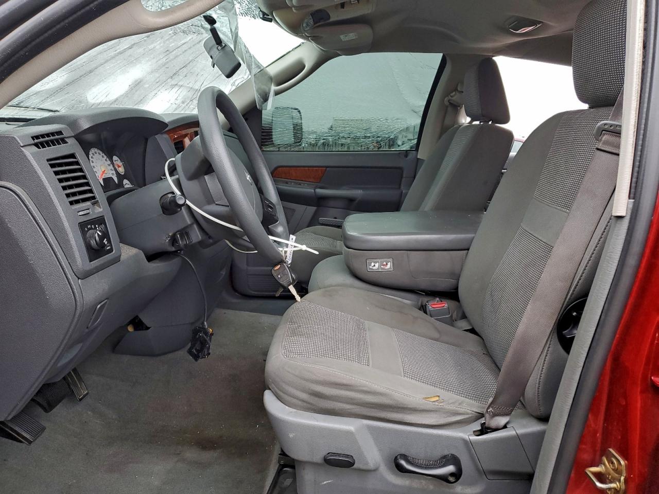 2006 DODGE RAM 1500 ST photo 13