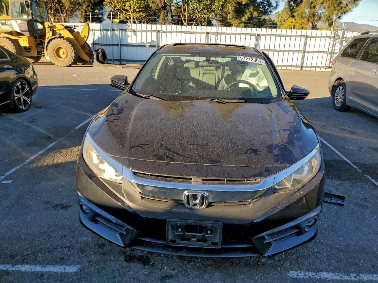 2017 HONDA CIVIC EX photo 5