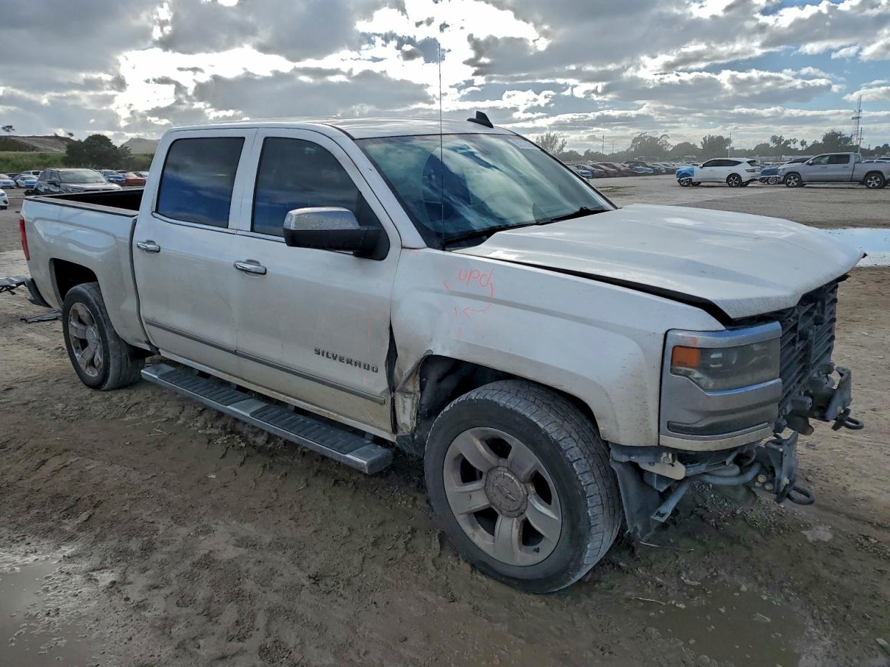 2017 CHEVROLET SILVERADO C1500 LTZ photo 4
