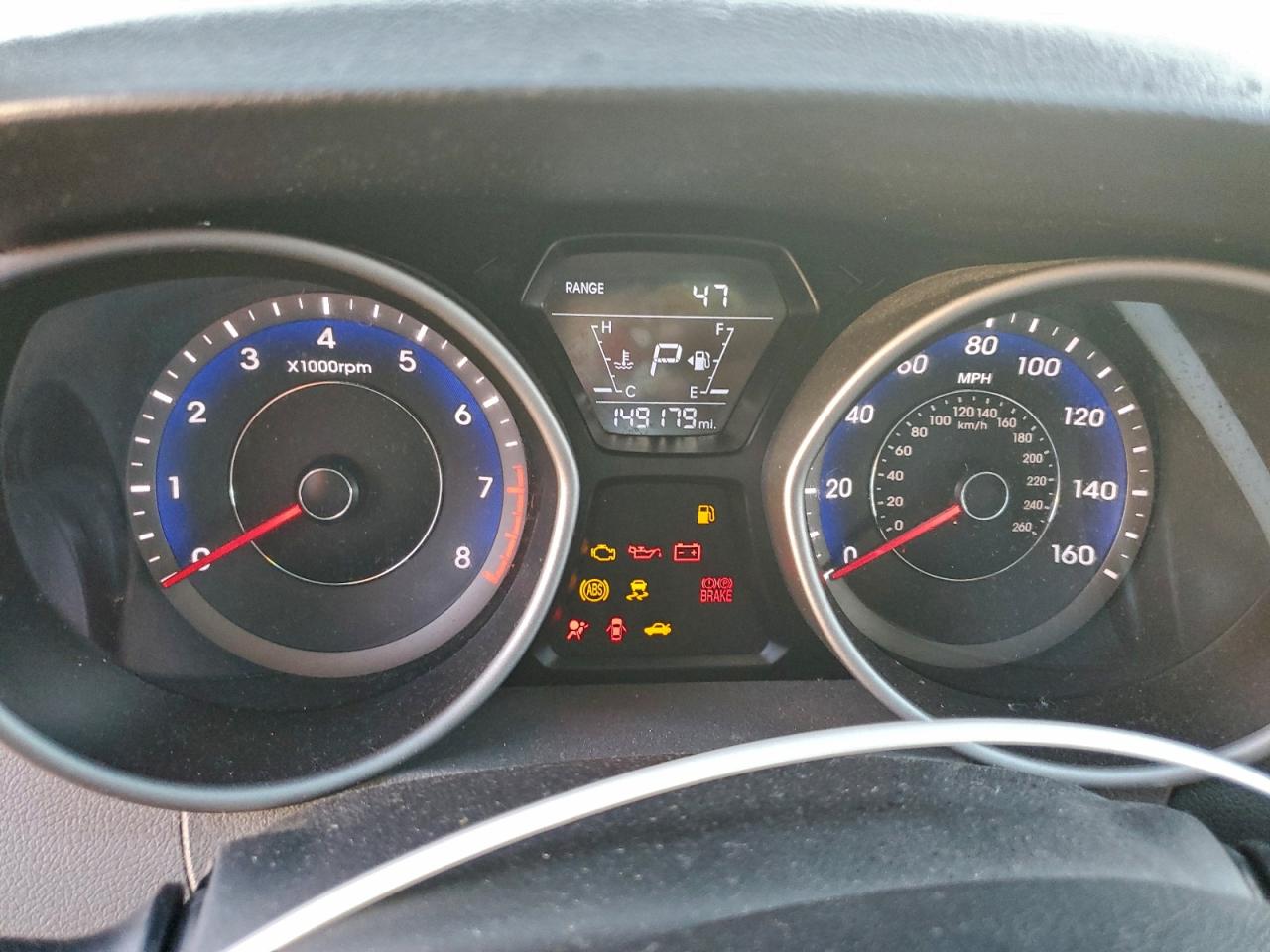 2014 HYUNDAI ELANTRA SE photo 9