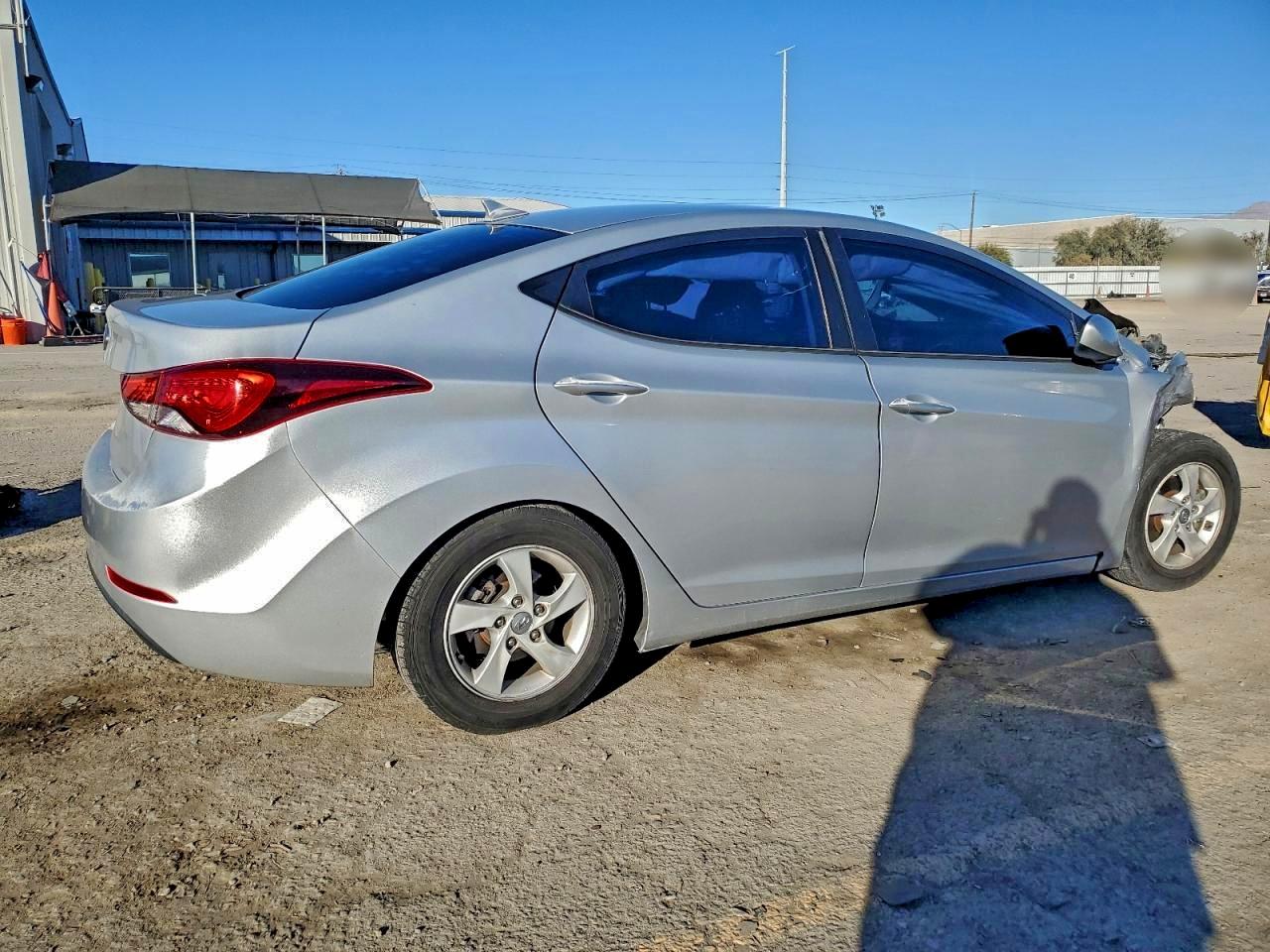 2014 HYUNDAI ELANTRA SE photo 3
