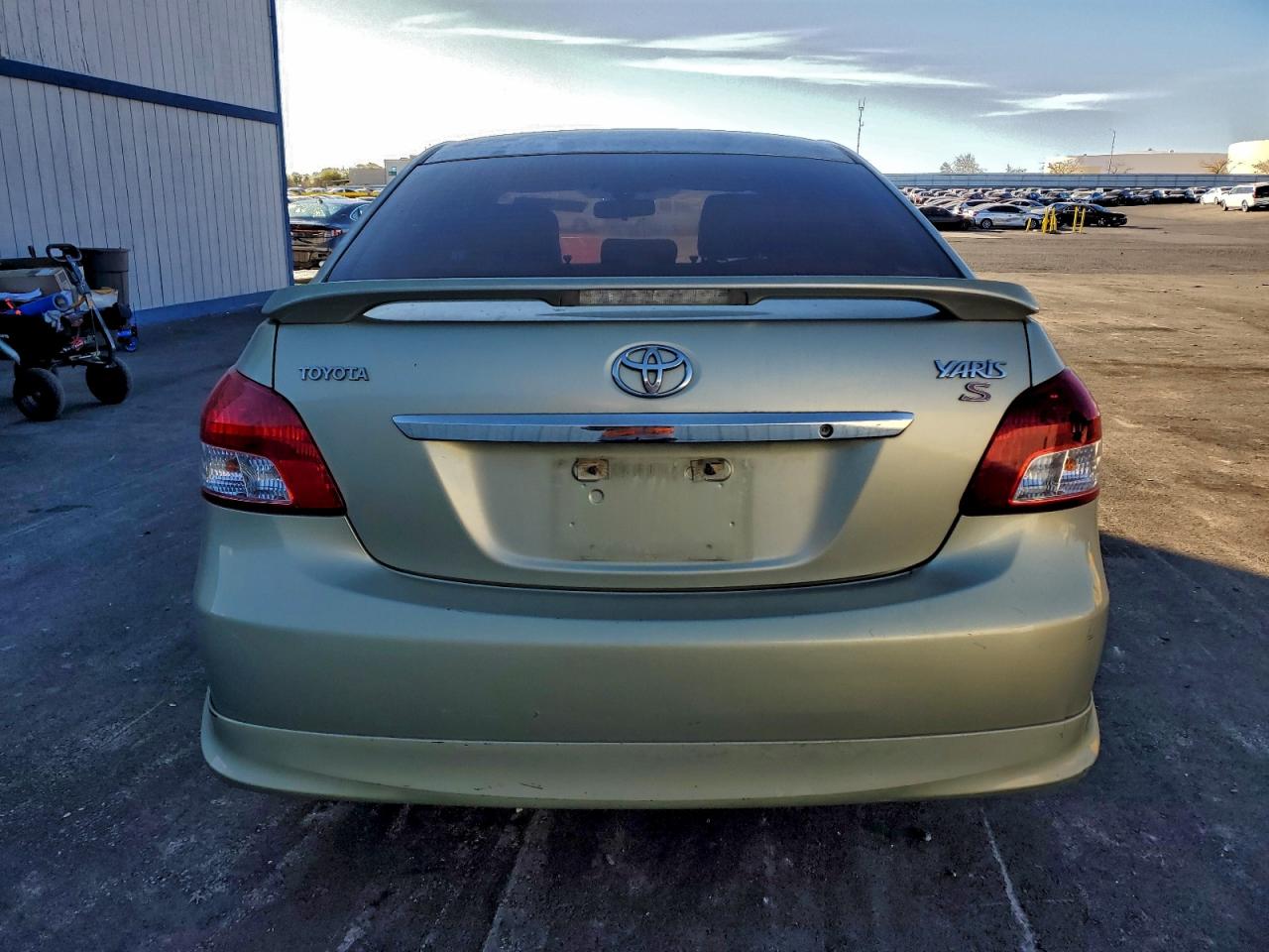 2008 TOYOTA YARIS photo 6
