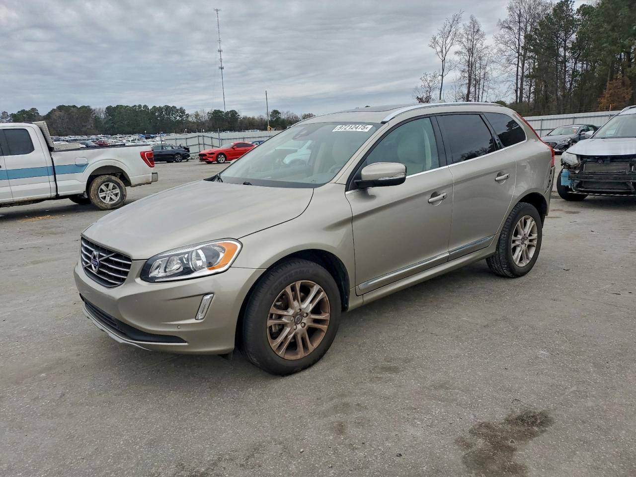 2016 VOLVO XC60