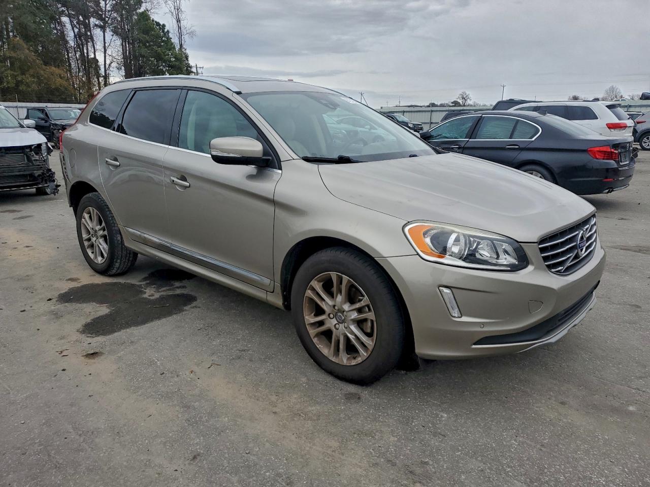 2016 VOLVO XC60 T5 PREMIER photo 4