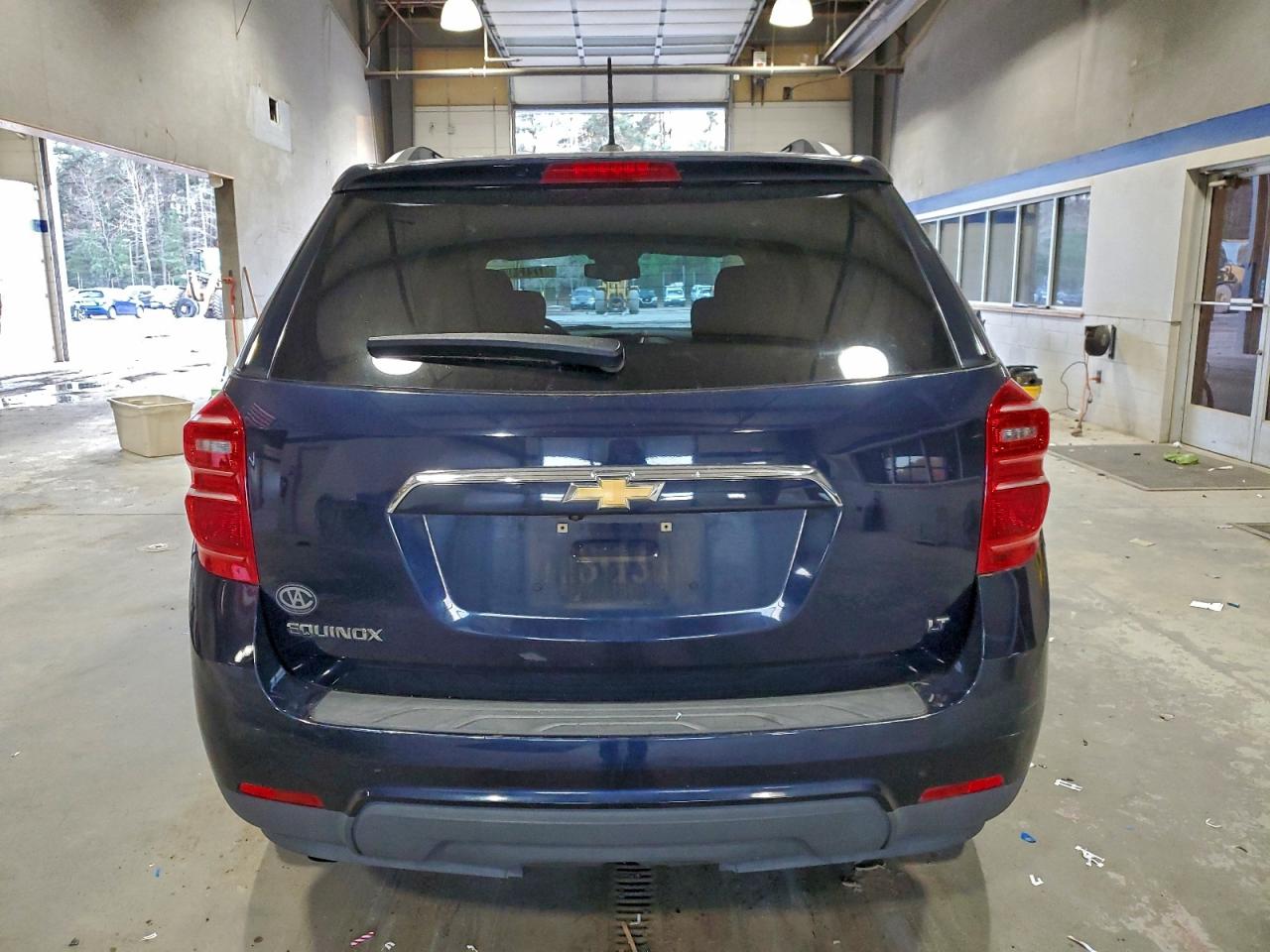 2017 CHEVROLET EQUINOX LT photo 6