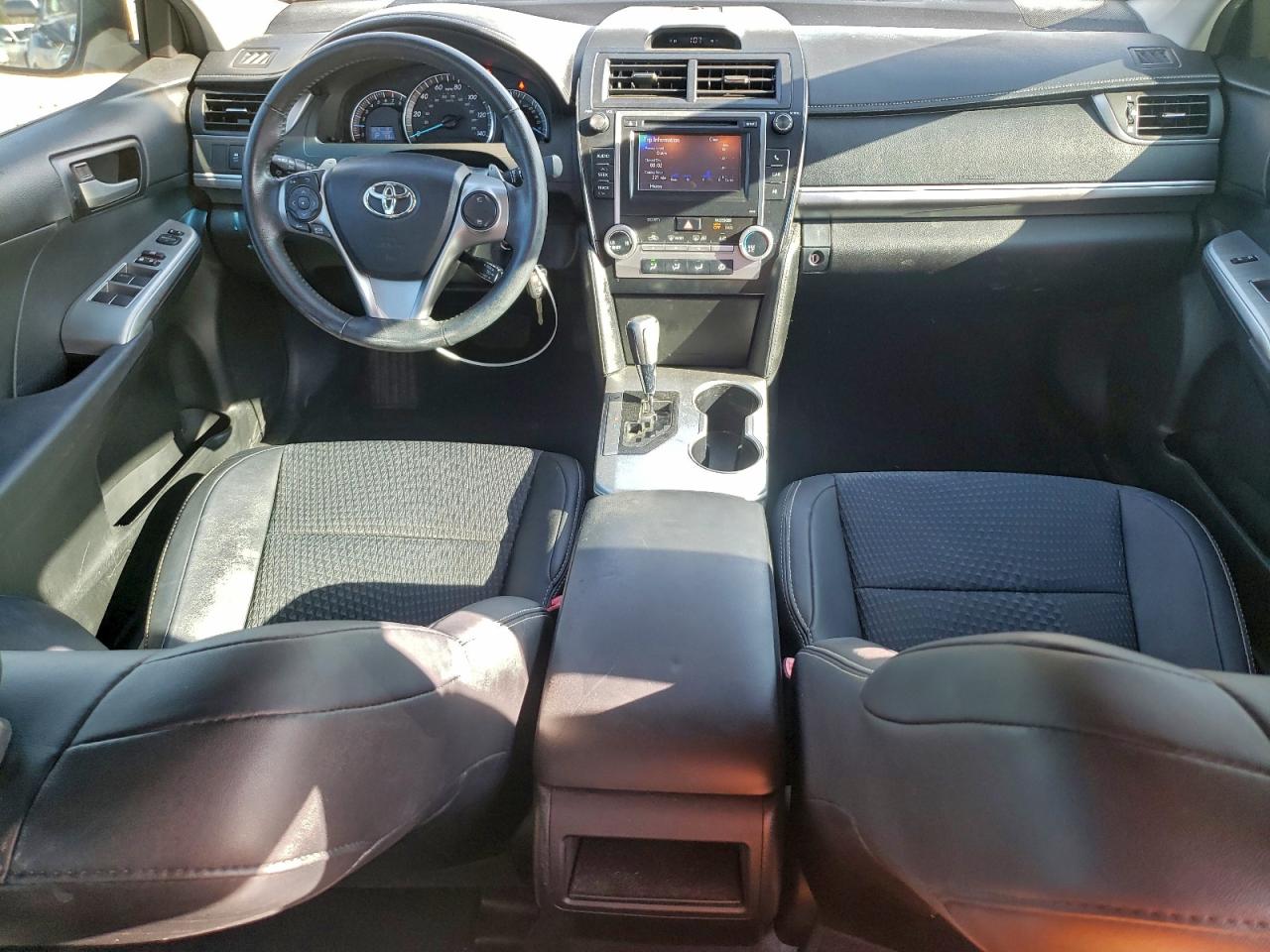 2013 TOYOTA CAMRY L photo 15