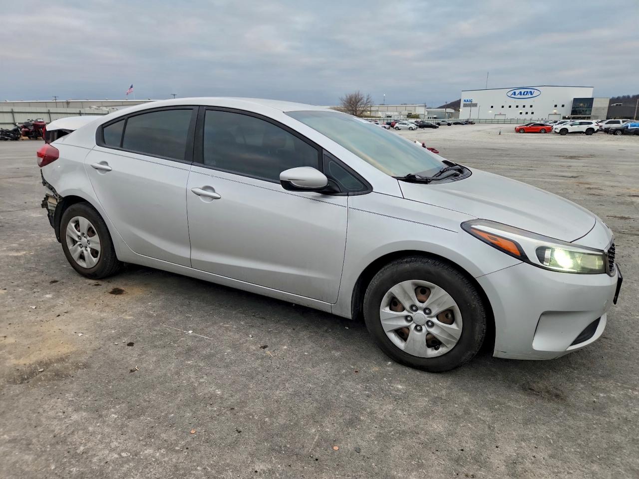 2017 KIA FORTE LX photo 4