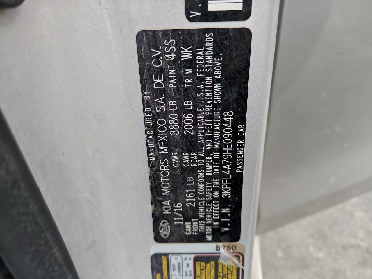 2017 KIA FORTE LX photo 12