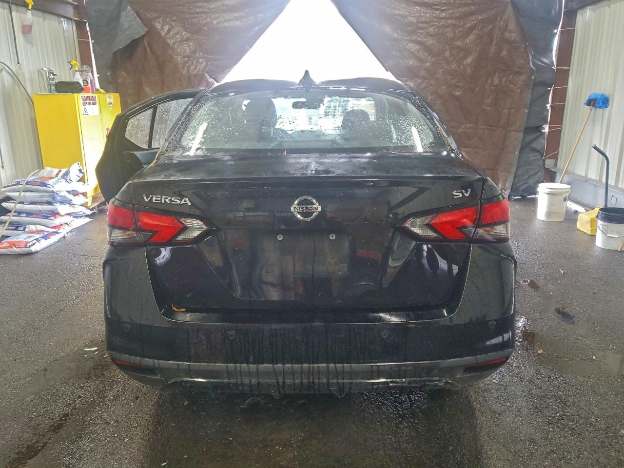 2021 NISSAN VERSA SV photo 11