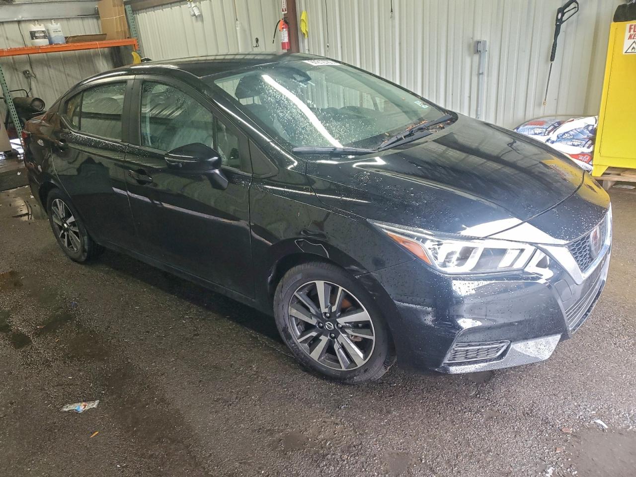 2021 NISSAN VERSA SV photo 7