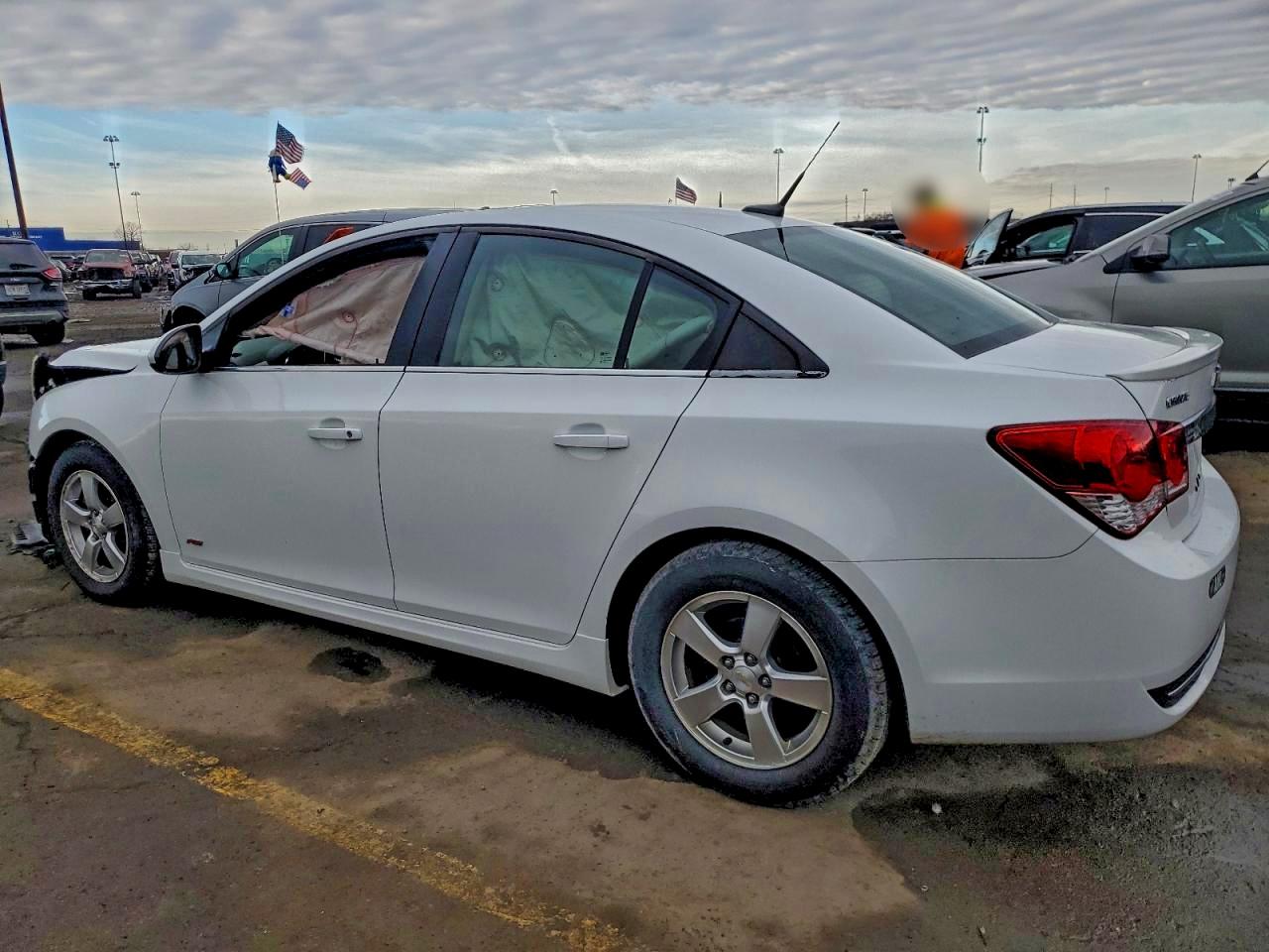 2011 CHEVROLET CRUZE LT photo 3