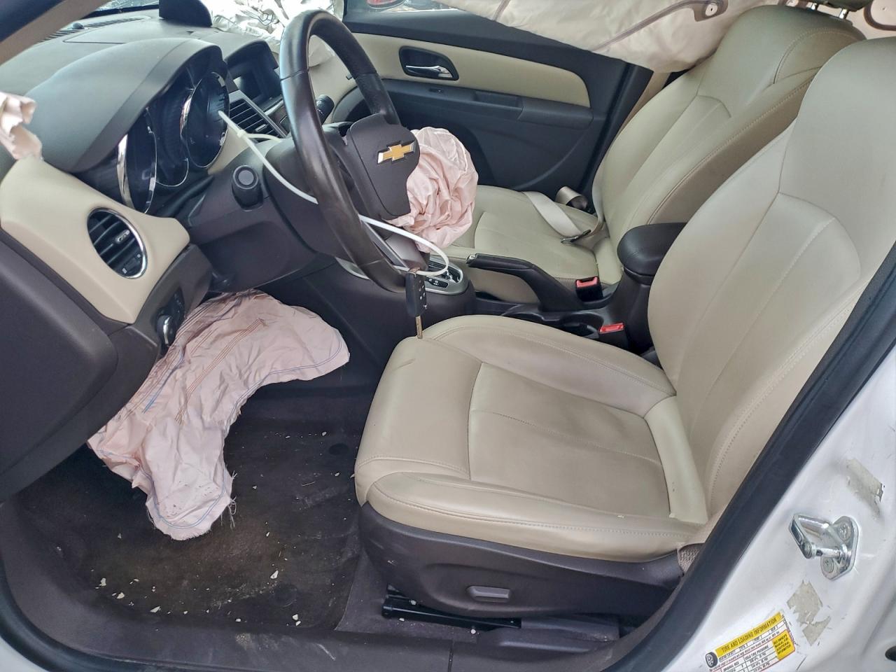 2011 CHEVROLET CRUZE LT photo 13