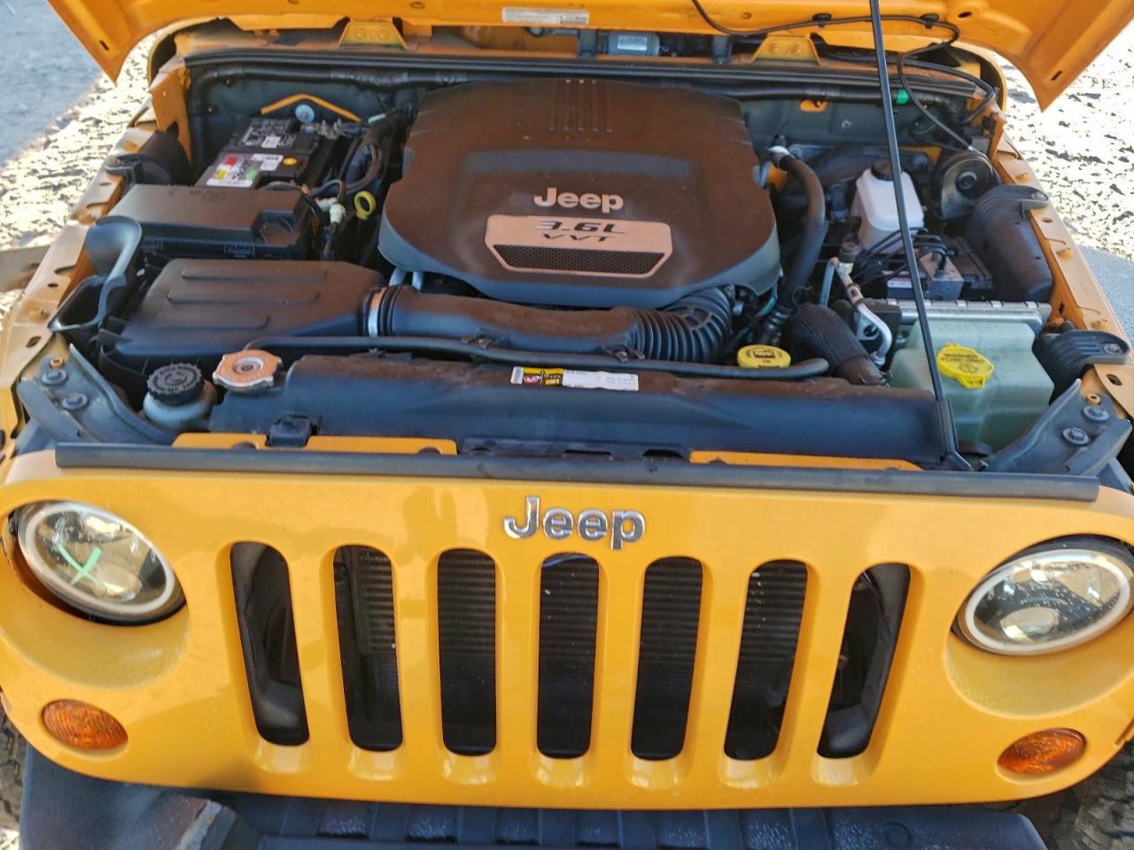 2013 JEEP WRANGLER SPORT photo 12
