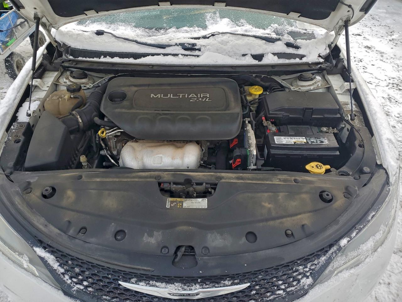 2015 CHRYSLER 200 S photo 11