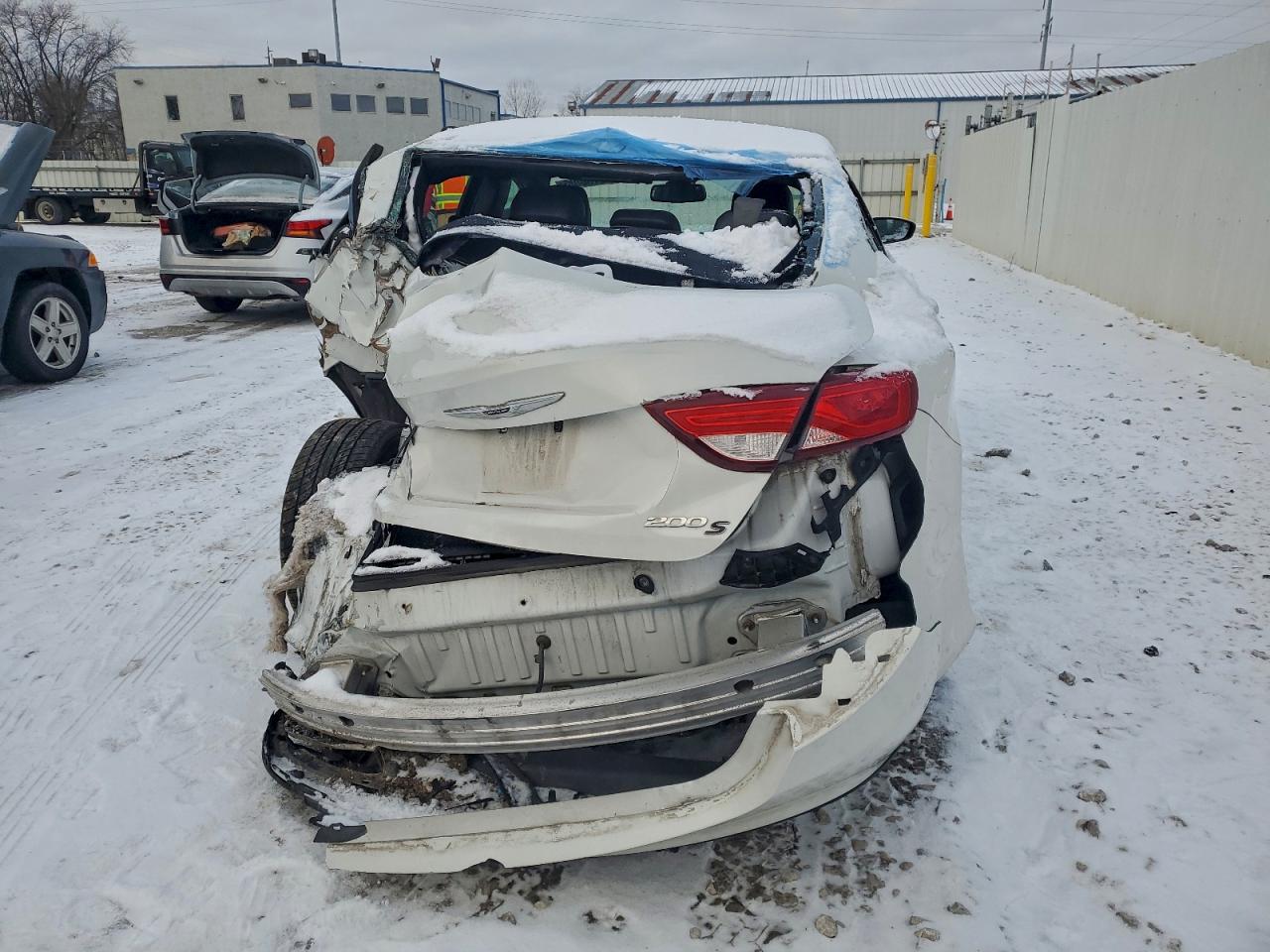 2015 CHRYSLER 200 S photo 6