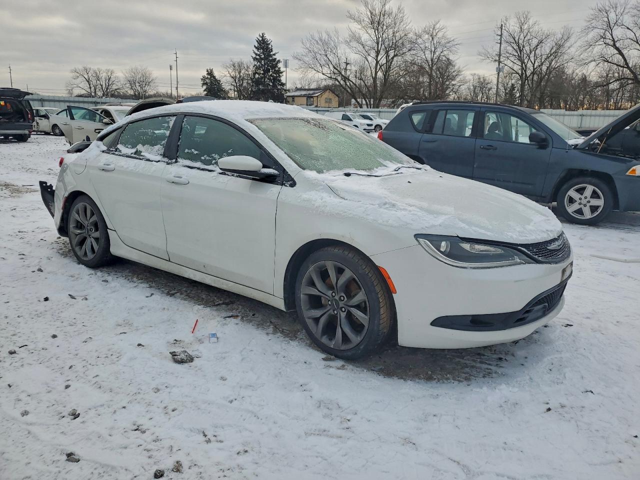 2015 CHRYSLER 200 S photo 4