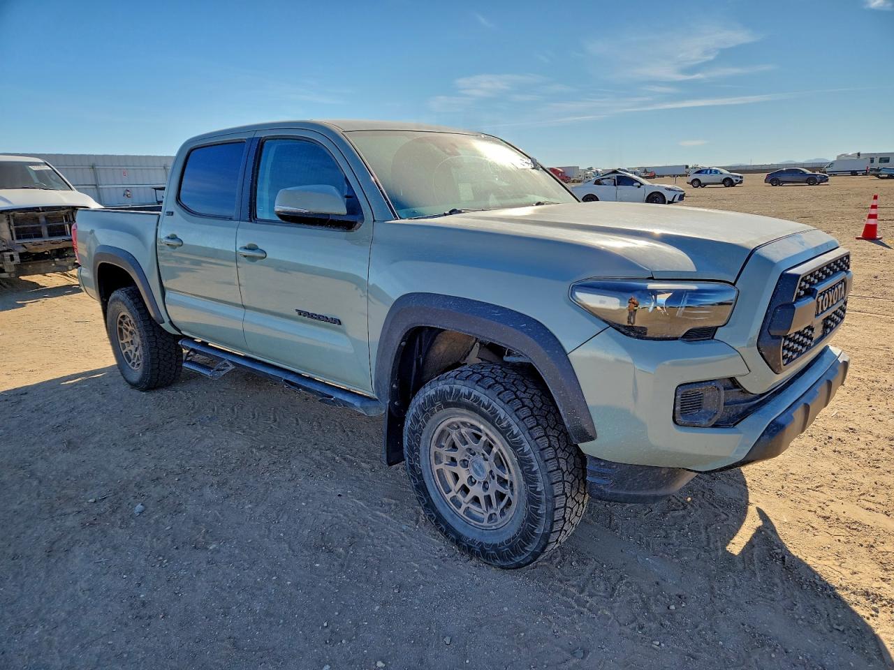 2022 TOYOTA TACOMA DOUBLE CAB photo 10