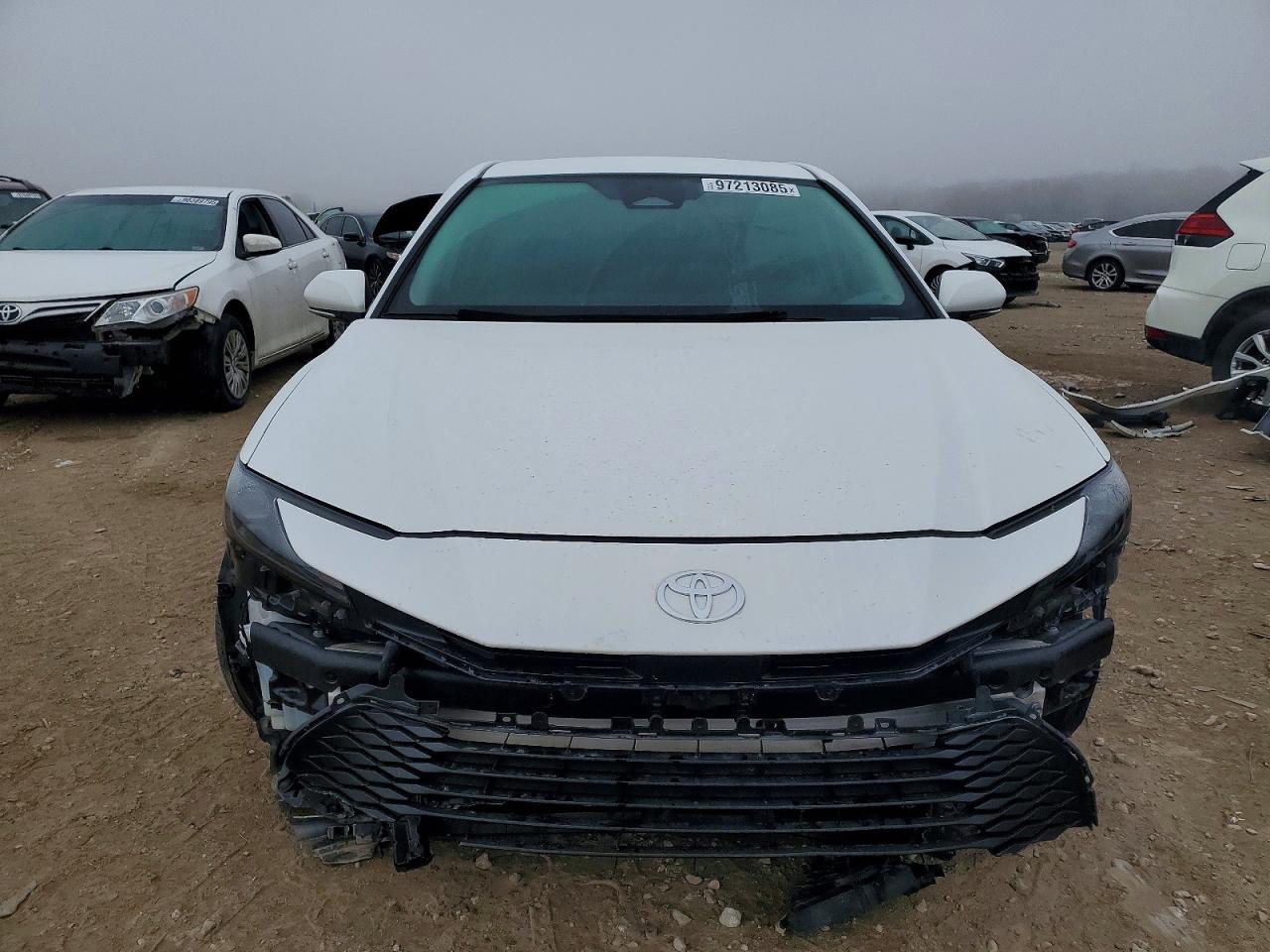 2025 TOYOTA CAMRY XSE photo 5
