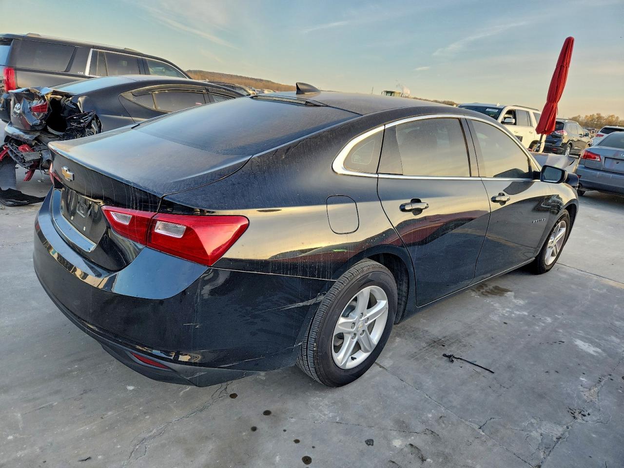2022 CHEVROLET MALIBU LS photo 3