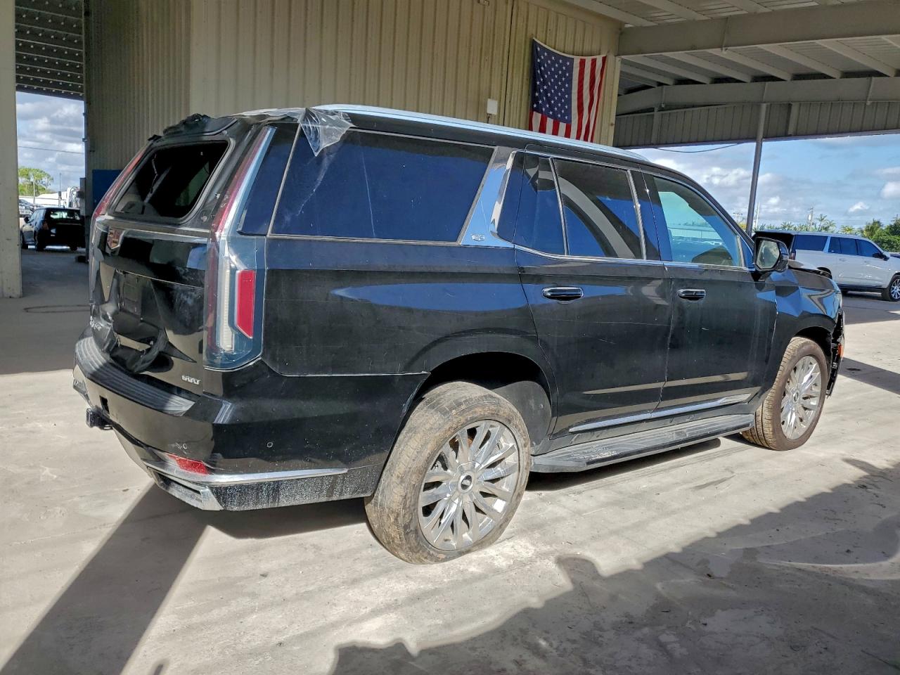 2021 CADILLAC ESCALADE PREMIUM LUXURY photo 3