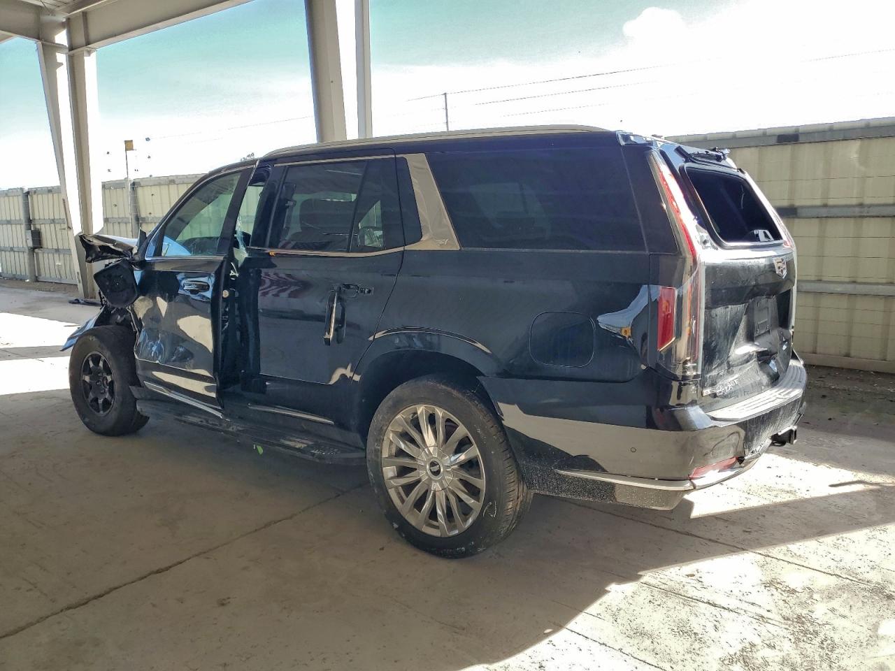 2021 CADILLAC ESCALADE PREMIUM LUXURY photo 2