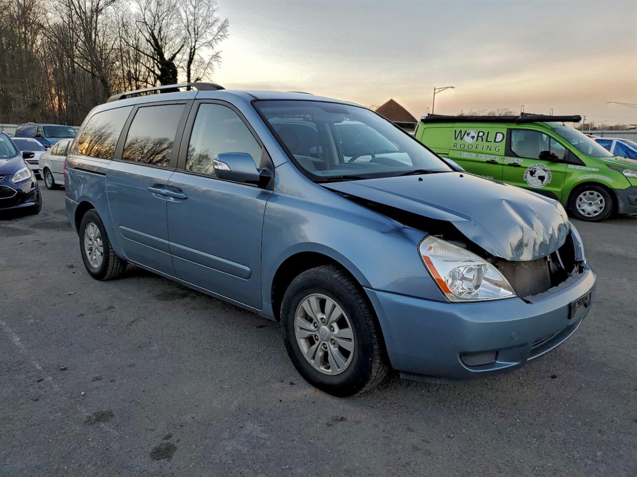 2012 KIA SEDONA LX photo 7