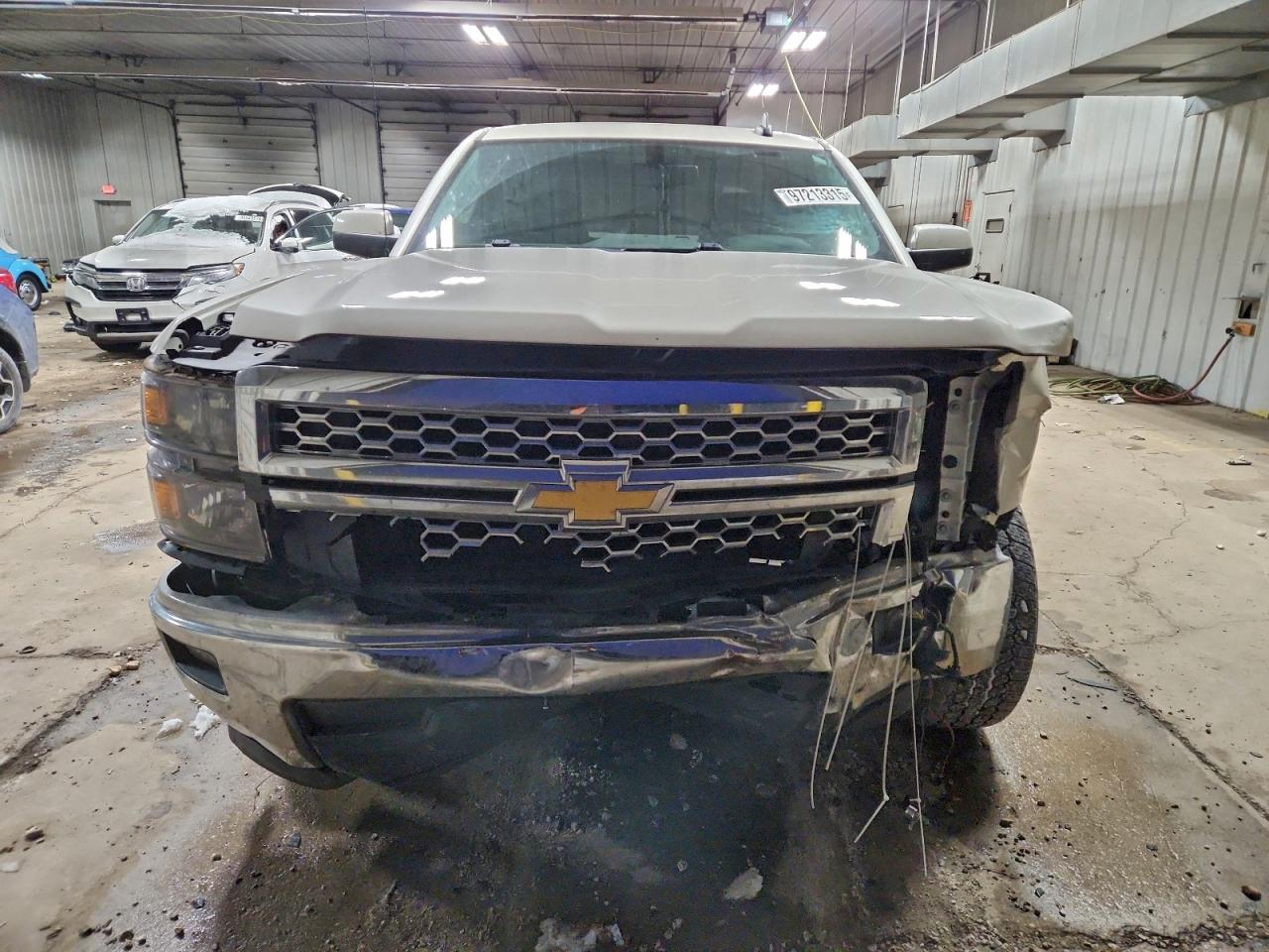 2015 CHEVROLET SILVERADO C1500 LT photo 5