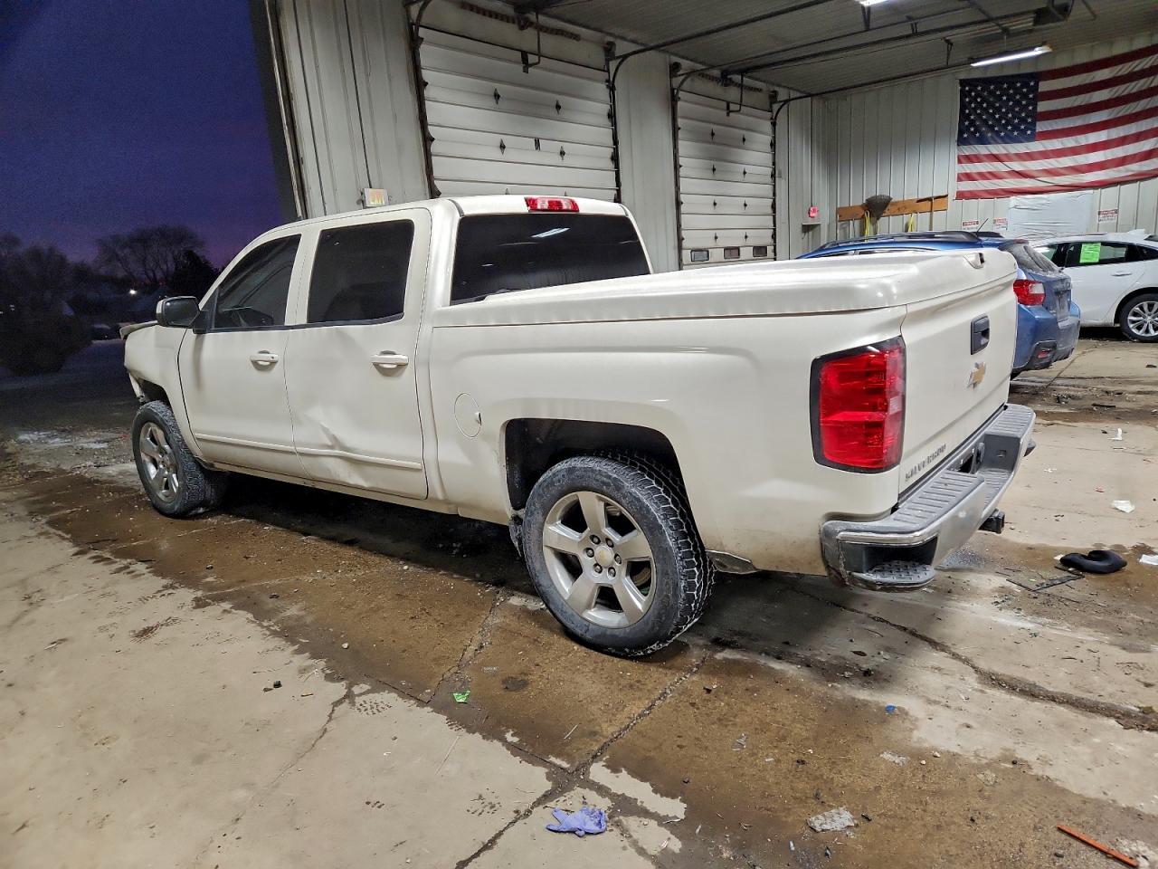 2015 CHEVROLET SILVERADO C1500 LT photo 2