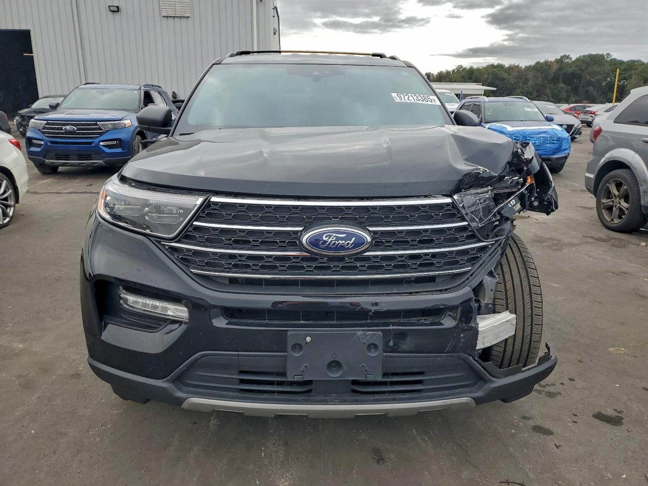 2023 FORD EXPLORER XLT photo 13