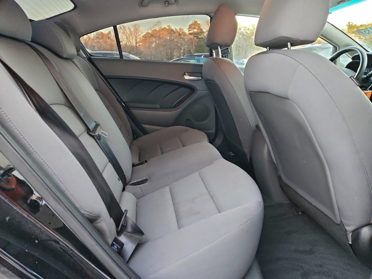 2018 KIA FORTE LX photo 28