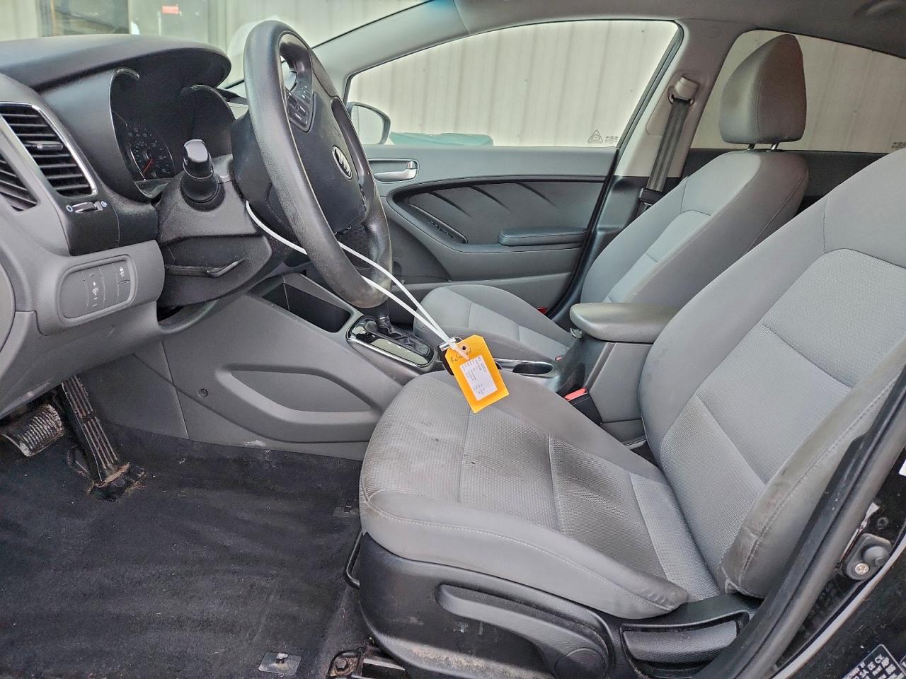 2018 KIA FORTE LX photo 19